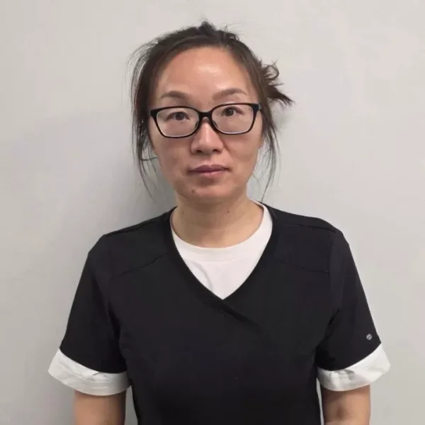 Elva Huang - Registered Massage Therapist